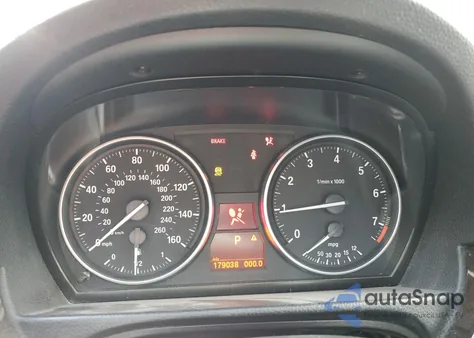 2011 BMW 328 Xi Sulev из США, поврежденный, VIN WBAPK5G53BNN26021